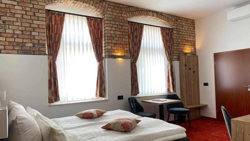 Hotel Friedchen Mit Eigener Fleischerei Artern Zewnętrze zdjęcie