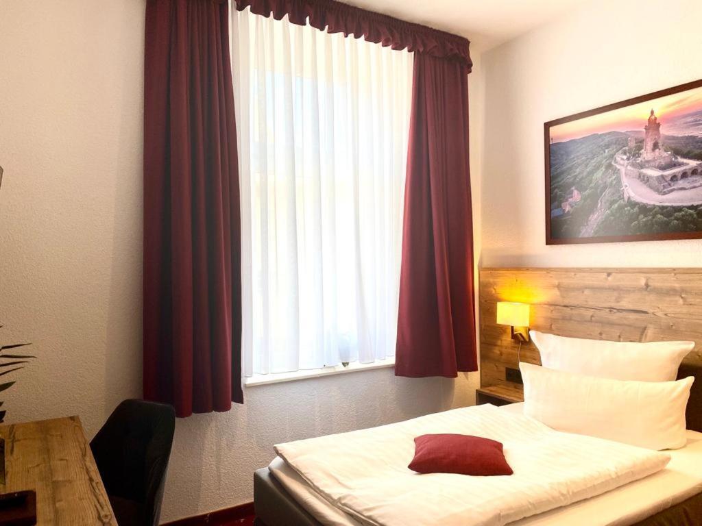 Hotel Friedchen Mit Eigener Fleischerei Artern Zewnętrze zdjęcie