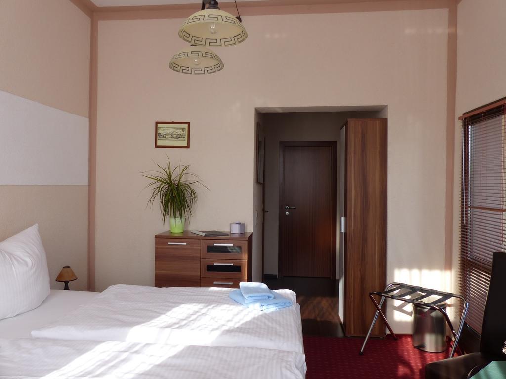 Hotel Friedchen Mit Eigener Fleischerei Artern Pokój zdjęcie