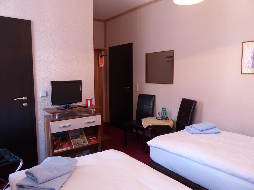 Hotel Friedchen Mit Eigener Fleischerei Artern Pokój zdjęcie