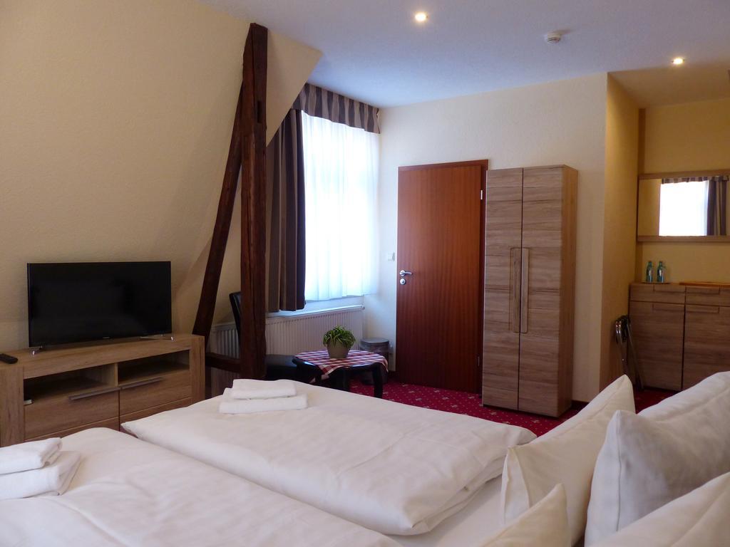 Hotel Friedchen Mit Eigener Fleischerei Artern Zewnętrze zdjęcie