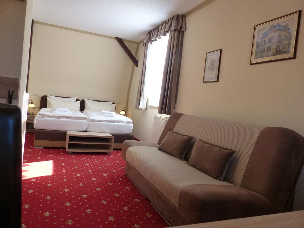 Hotel Friedchen Mit Eigener Fleischerei Artern Zewnętrze zdjęcie