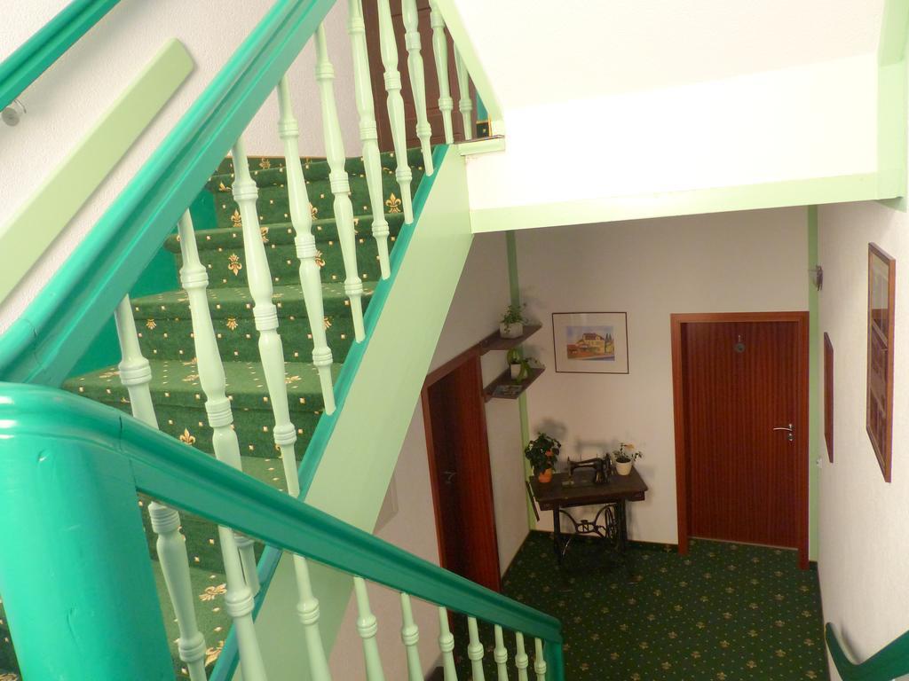 Hotel Friedchen Mit Eigener Fleischerei Artern Zewnętrze zdjęcie