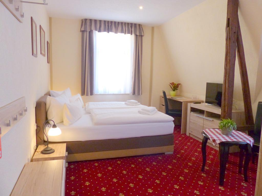 Hotel Friedchen Mit Eigener Fleischerei Artern Zewnętrze zdjęcie