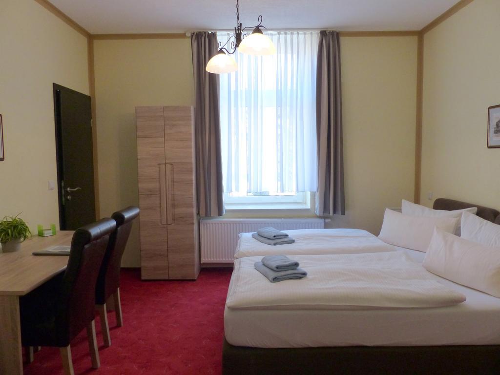 Hotel Friedchen Mit Eigener Fleischerei Artern Zewnętrze zdjęcie