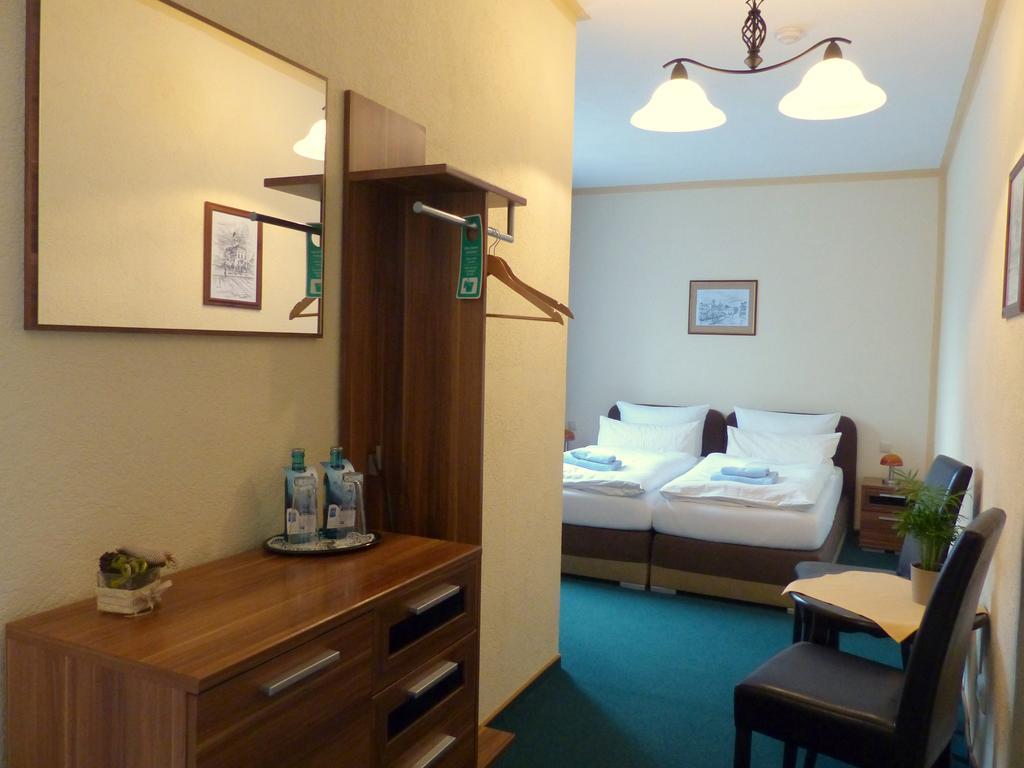 Hotel Friedchen Mit Eigener Fleischerei Artern Zewnętrze zdjęcie